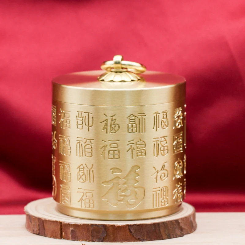 Brass 100-blessing car ashtray with lid, suitable for home and office use, featuring a desktop design to prevent flying ash and