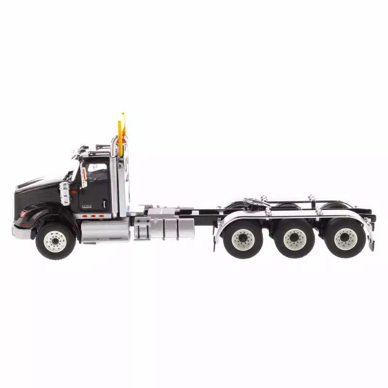 Diecast Model DM 71009 1/50 Scale INTERNATIONAL Universal HX620 Three-axis Truck,container tractor truck Trailer Alloy model