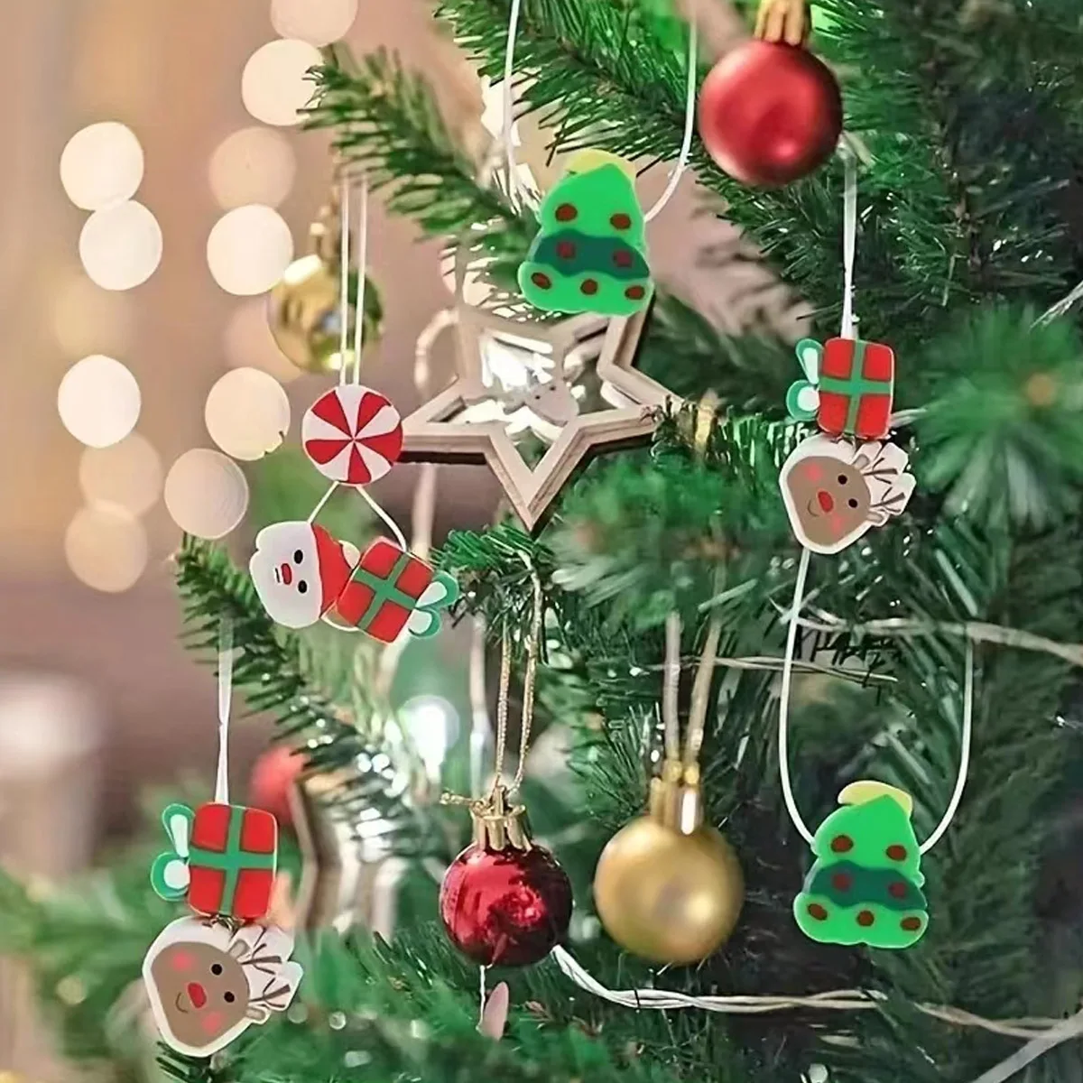 10mm 50pcs Christmas style iconic Tree Santa Claus Gifts Snowman beads for Jewelry Making Bracelet Necklace Handmade Crafts DIY