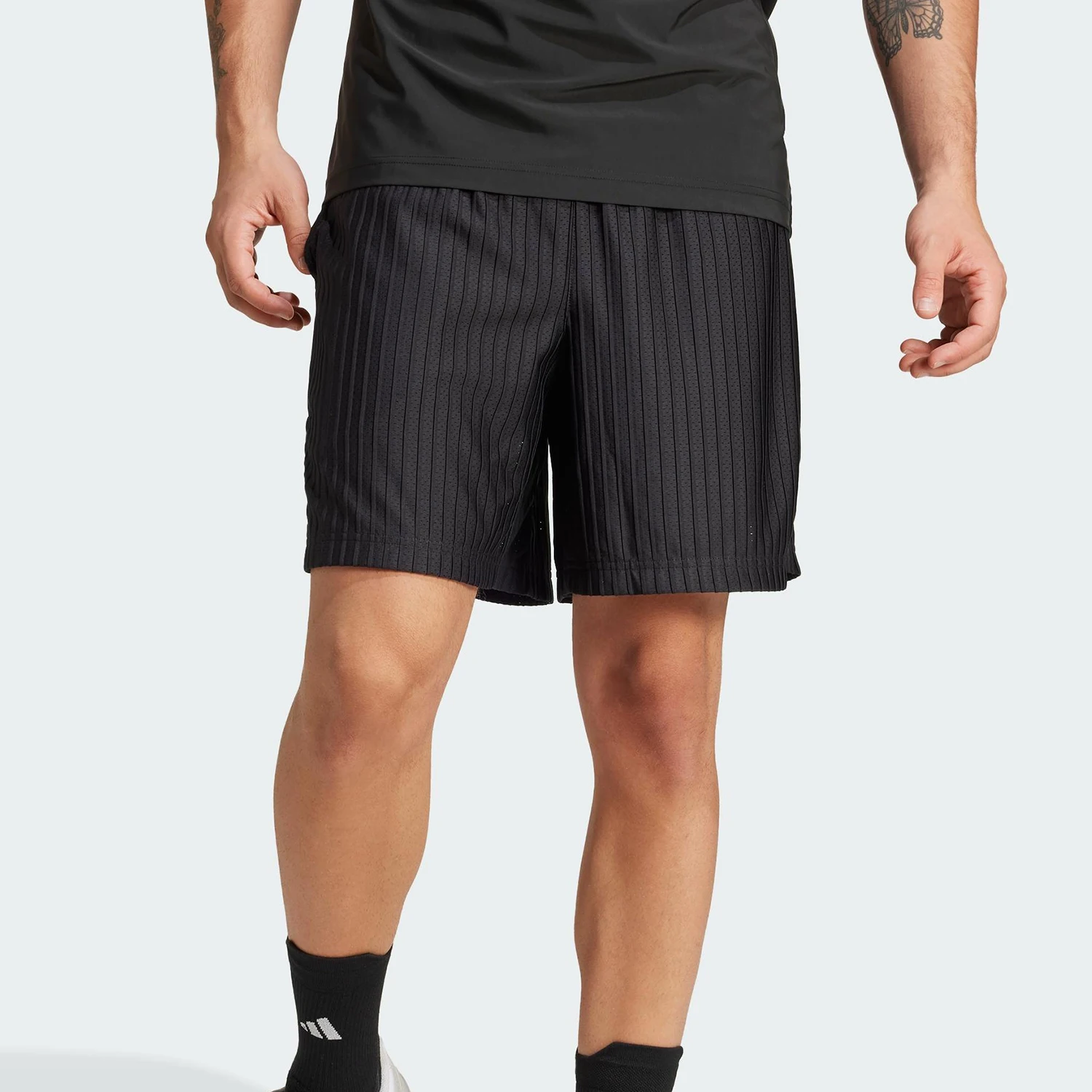 

Мужские простые классические удобные легкие шорты Adidas Originals IS6963