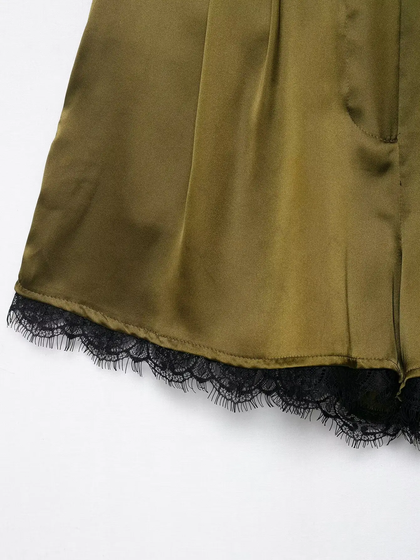 

TRAFZA Women New Fashion V-neck Vintage Striped Trimming Knitted Dress Female High Street Casual Lace-up Sleeveless Dress Mujer
