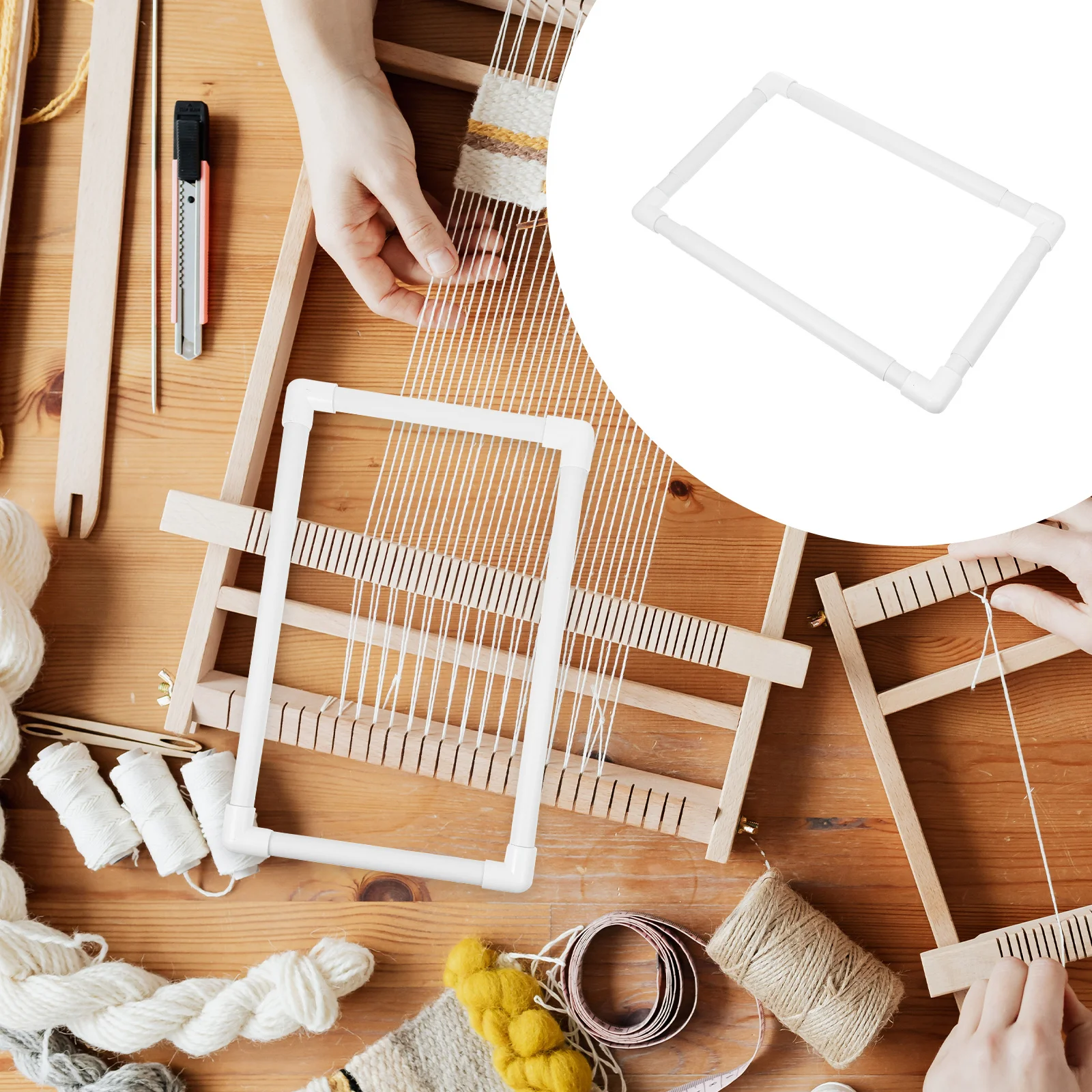 

1Set Cross Stitch Hoop Embroidery Frame Premium Plastic Craft Embroidery Clip Frame for DIY Sewing Tassels Home Decor Projects