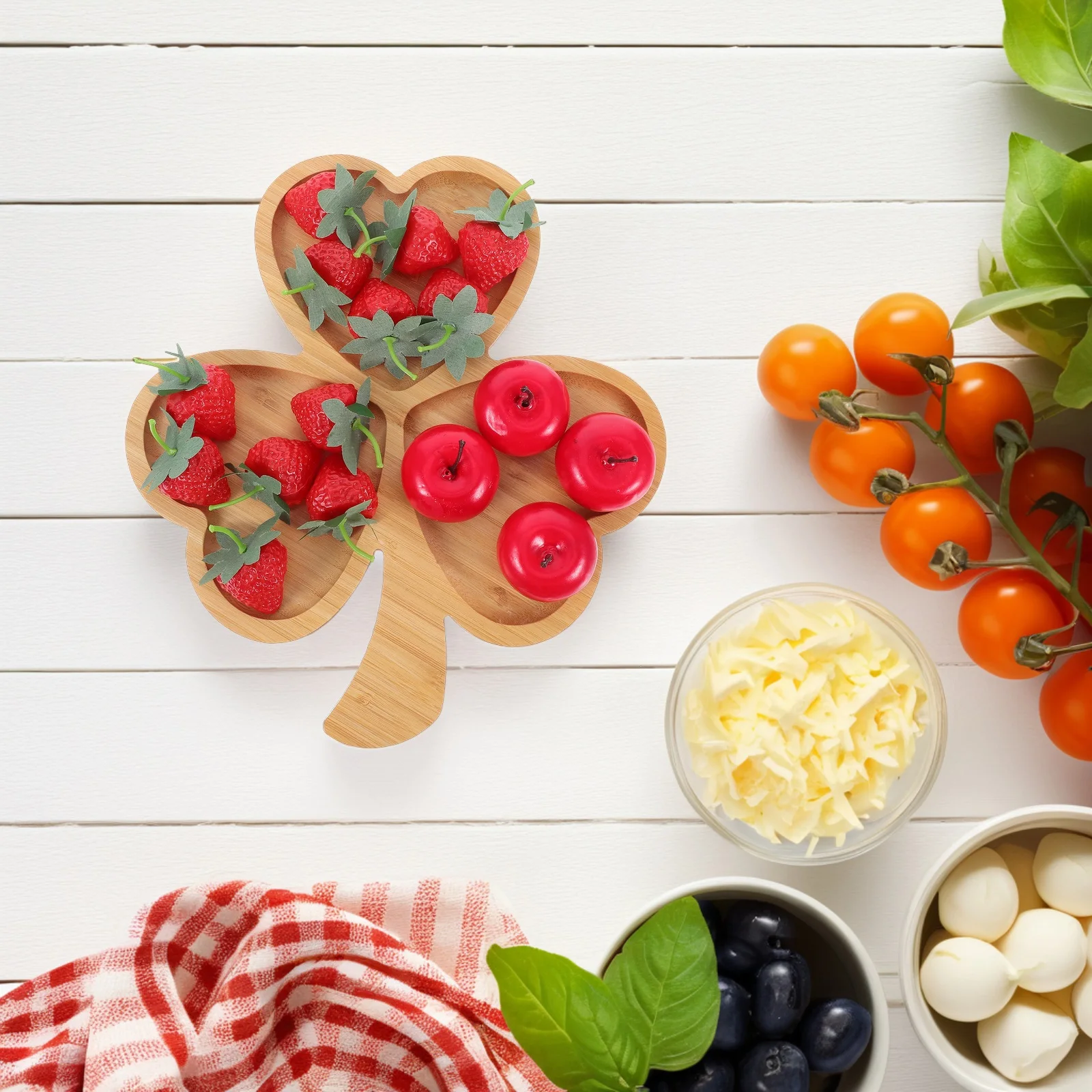 

Saint Patrick Wooden Shamrock Bamboo Platter Serving Tray for Snacks Fruits Sushi Dessert Party Table Decoration