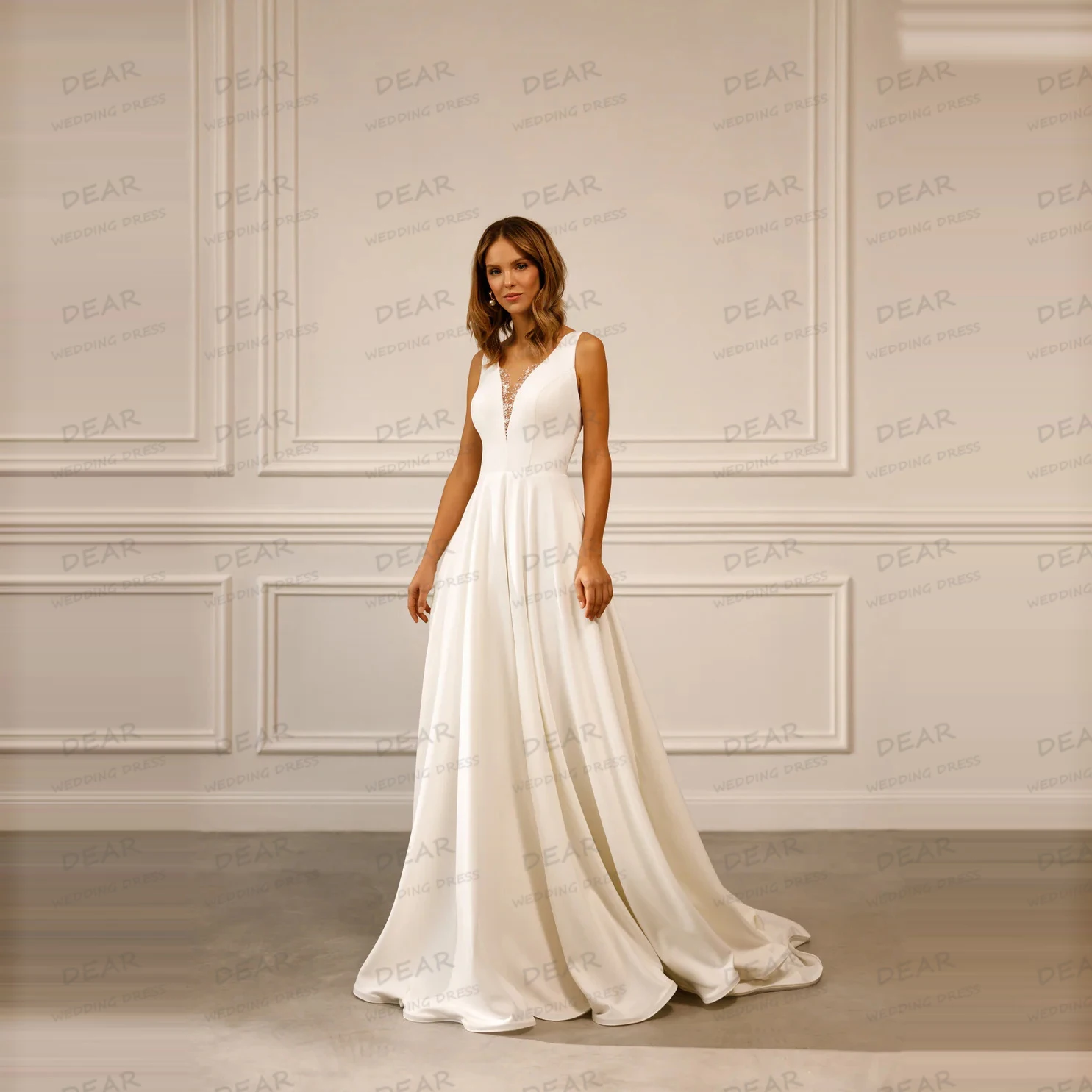 

Luxury Woman's A Line Wedding Dresses V Neck Illusion Sequined Bridal Gowns Sweep Train Sleeveless Vestidos De Novia Customized