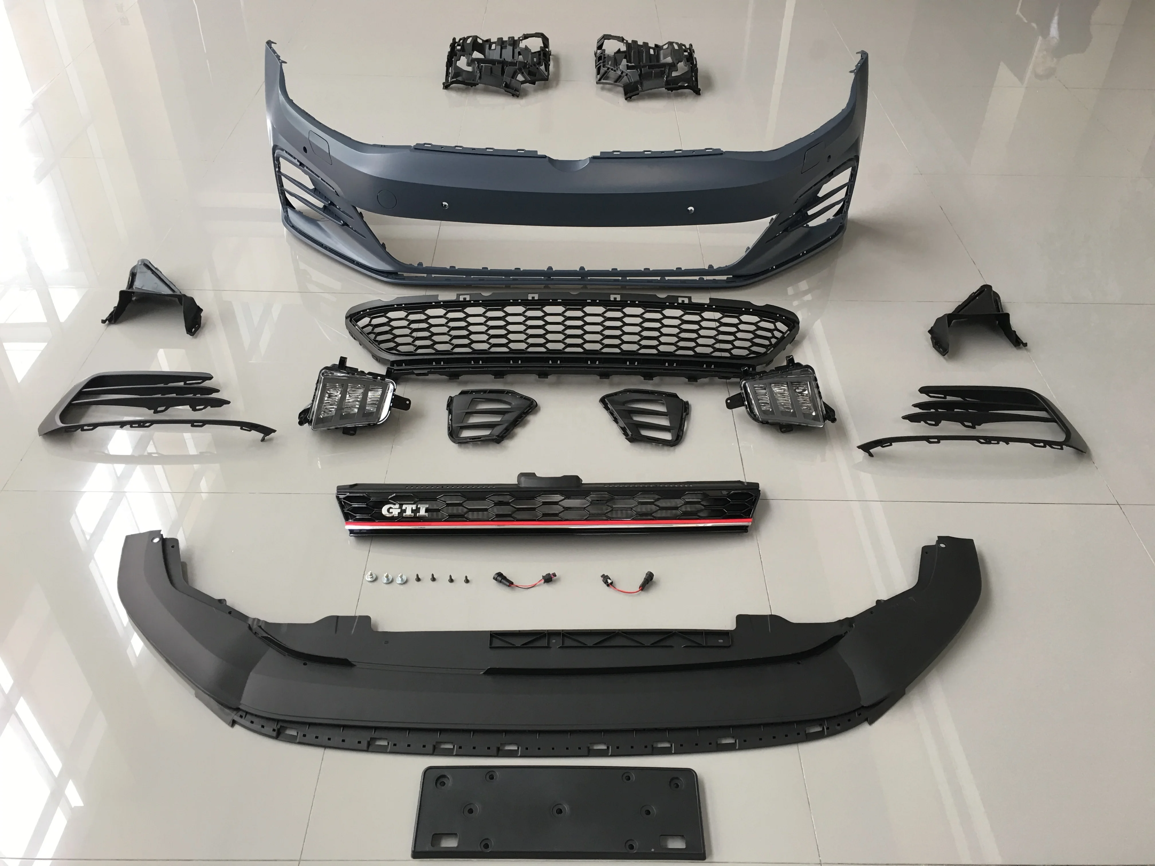 Modified to VW GOLF 7.5 GTI style bodykit body kit the front and rear bumper sets for Volkswagen VW Golf 7 7.5 version 2014-2019