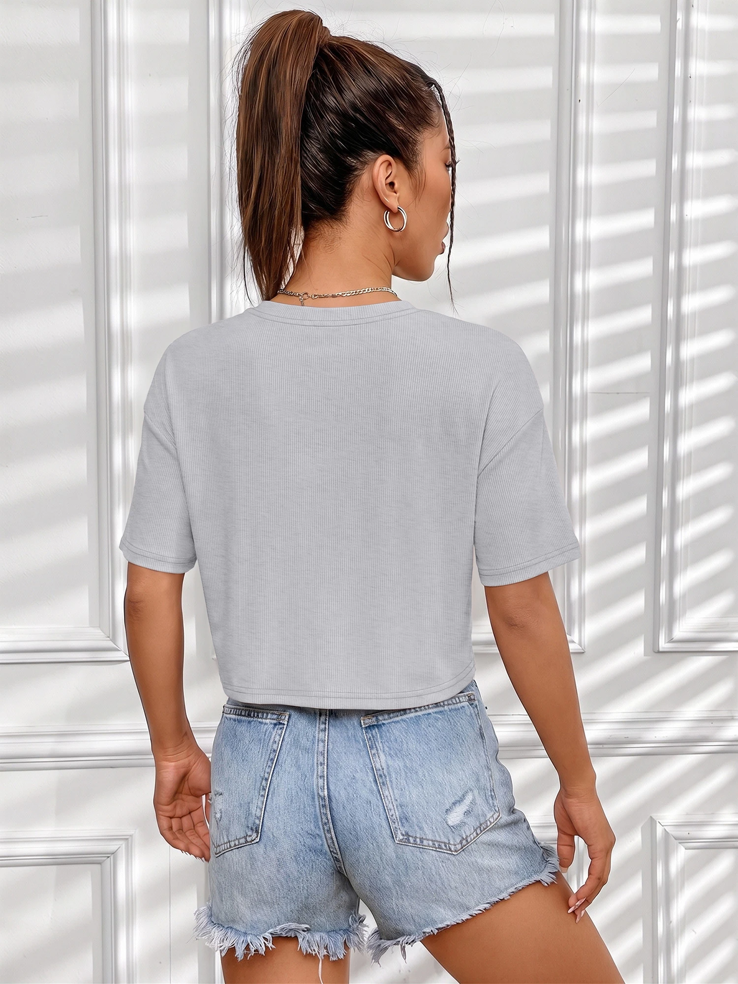 Casual Minimal Cropped Knit Top, Round Neck Oversized Short Sleeve Shirt for Weekend Errands & Coffee Dates