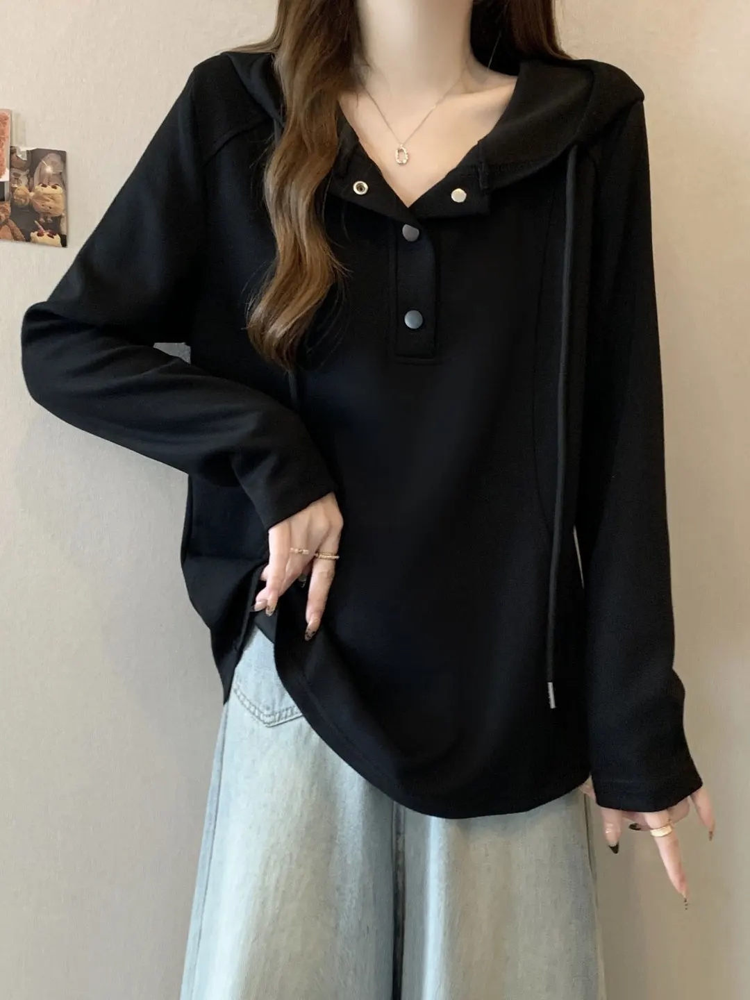 

Женская толстовка больших размеров, утягивающая, скрывающая живот, с длинными рукавами, осенне-зимняя, свободная, базовая, повседневная, на пуговицах...