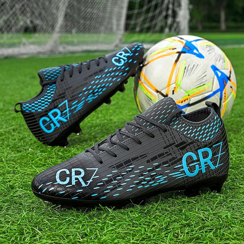 New Low Top Student Football Shoes with Long And Broken Pins for Training And Matches Professional Youth Sports Shoes CR7