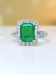 Everyday simple 925 sterling silver artificial Emerald ring inlaid with high carbon diamond, versatile,  grade girl