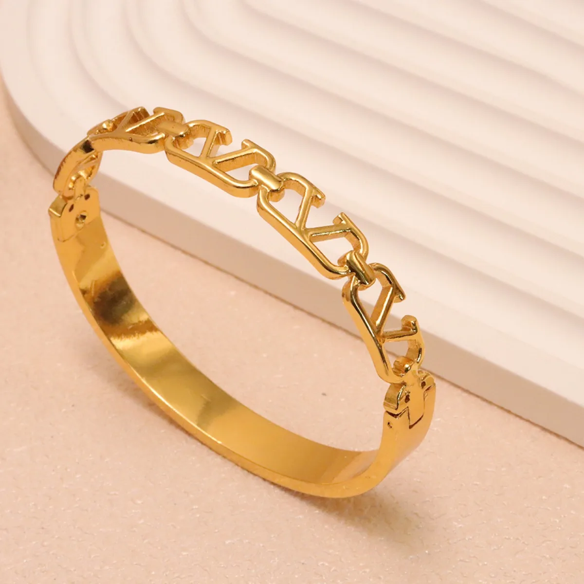 Stainless Steel Snap-on Bangles Women Gold Color Openwork Chain Bangles Fashion Jewellery Accessories Gift 60mm Button Bracelets