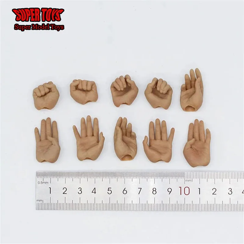 

5 пар, мужские фигурки-солдаты, размеры 1/6