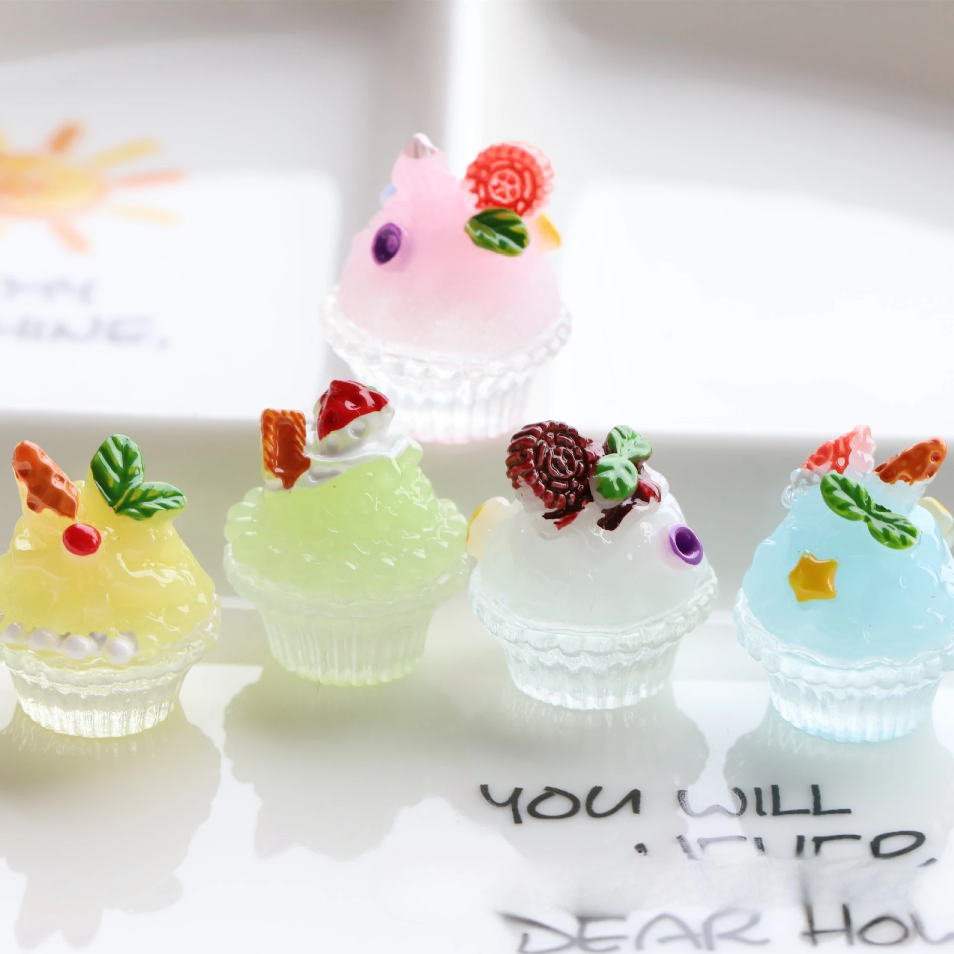 

3pcs Mini Ice Bowl Fresh Fruit Ice Cream Bowl Dessert Dollhouse Keychain Food Play Toy Diy Resin Doll Accessories Decoration