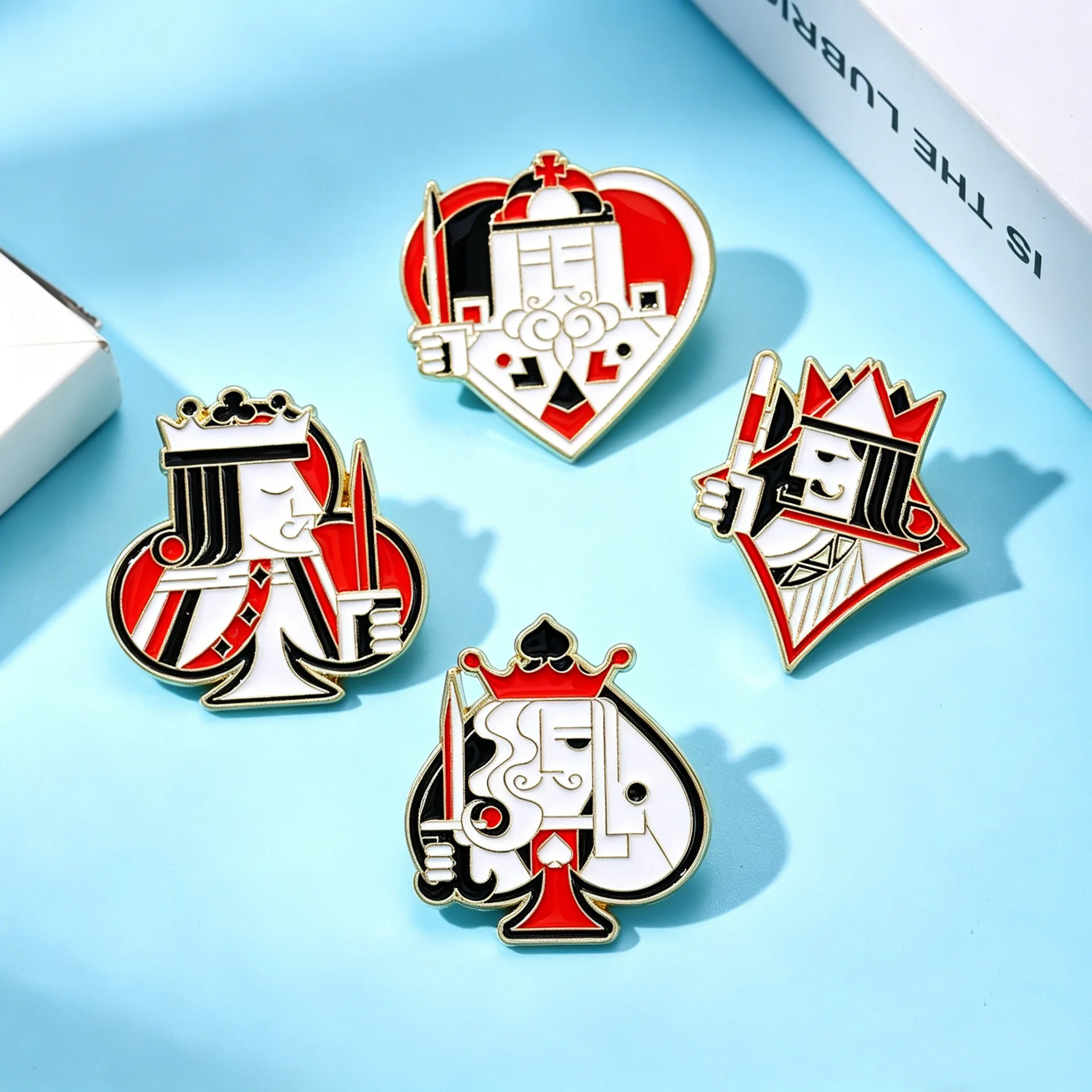 Vintage Poker King Enamel Pins Creative Crown Characters Lapel Badges Spade Heart Club King Brooches Jewelry Gifts For Game Lov