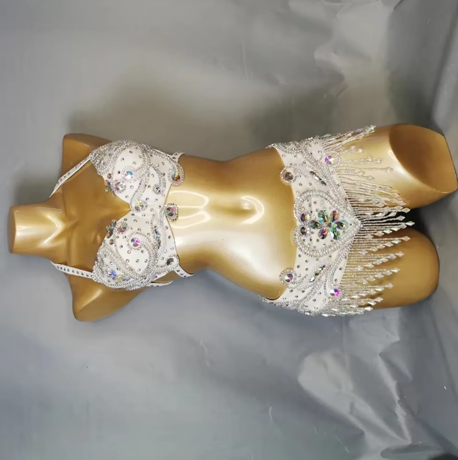 ชุดเต้นระบำหน้าท้องคริสตัลคริสตัล+เข็มขัด ชุด 2 ชิ้น สำหรับผู้หญิง ชุดเต้นระบำหน้าท้อง งานคาร์นิวัล แซมบ้า โชว์ ชุดบิกินี่ ชุดปาร์ตี้ ชุดคลับ ชุดบาร์