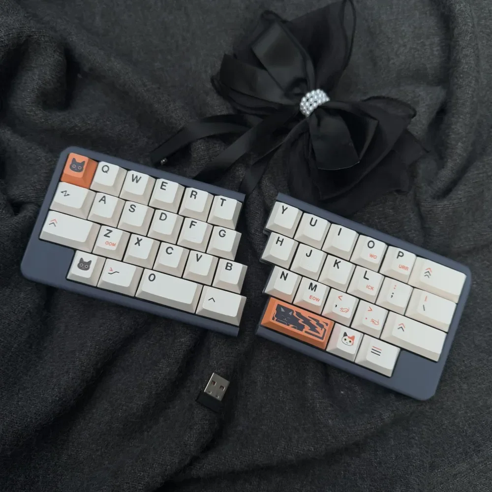 

Split Keyboard 40% Custom Hot Swap Wireless 2.4G Ergonomics Split Horn Keyboard Kit VIAL Single-mode Keyboard DIY Teclado Gamer