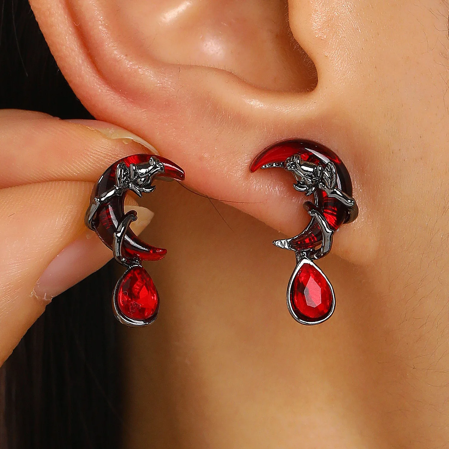 Gothic Planets Orbiting Red Moon Earrings For Women Trendy Zircon Alloy Ears Accessories Halloween Party Cosplay Wear Lady Gift