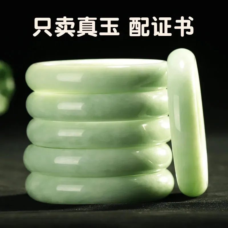 

Natural wholesale, Guizhou green , white bracelets with floral patterns, jade bangles