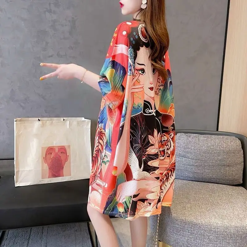 

A Mid-length Short-sleeved T-shirt with A Mesh Ice Silk Strange Flavor Collection Loose Plus-size Dress with Personalized Prints