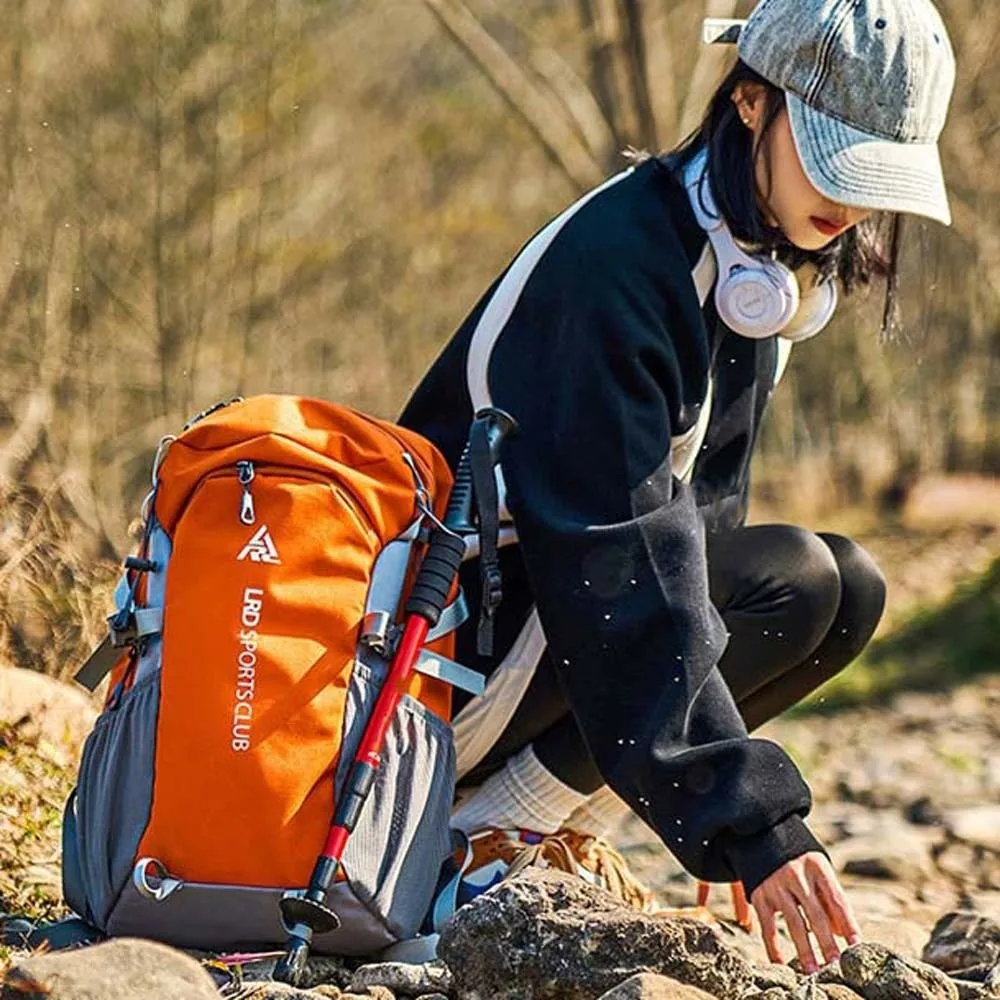 

Nylon Sport Backpack Scratch Prevention Waterproof Outdoor Rucksack Large Capacity Fixed Webbing Mountaineering Bag Camping