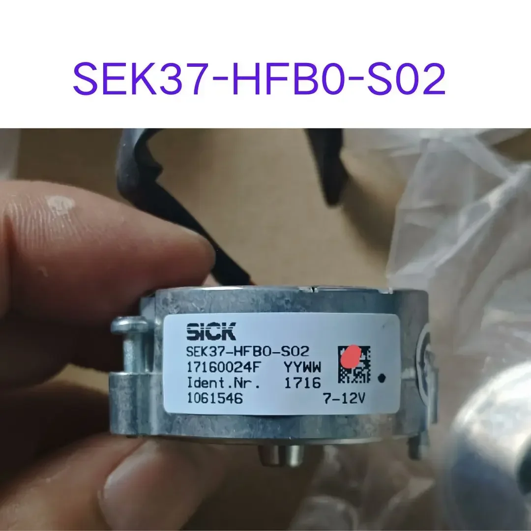 

Used SEK37-HFB0-S02 encoder Test OK Fast shipping