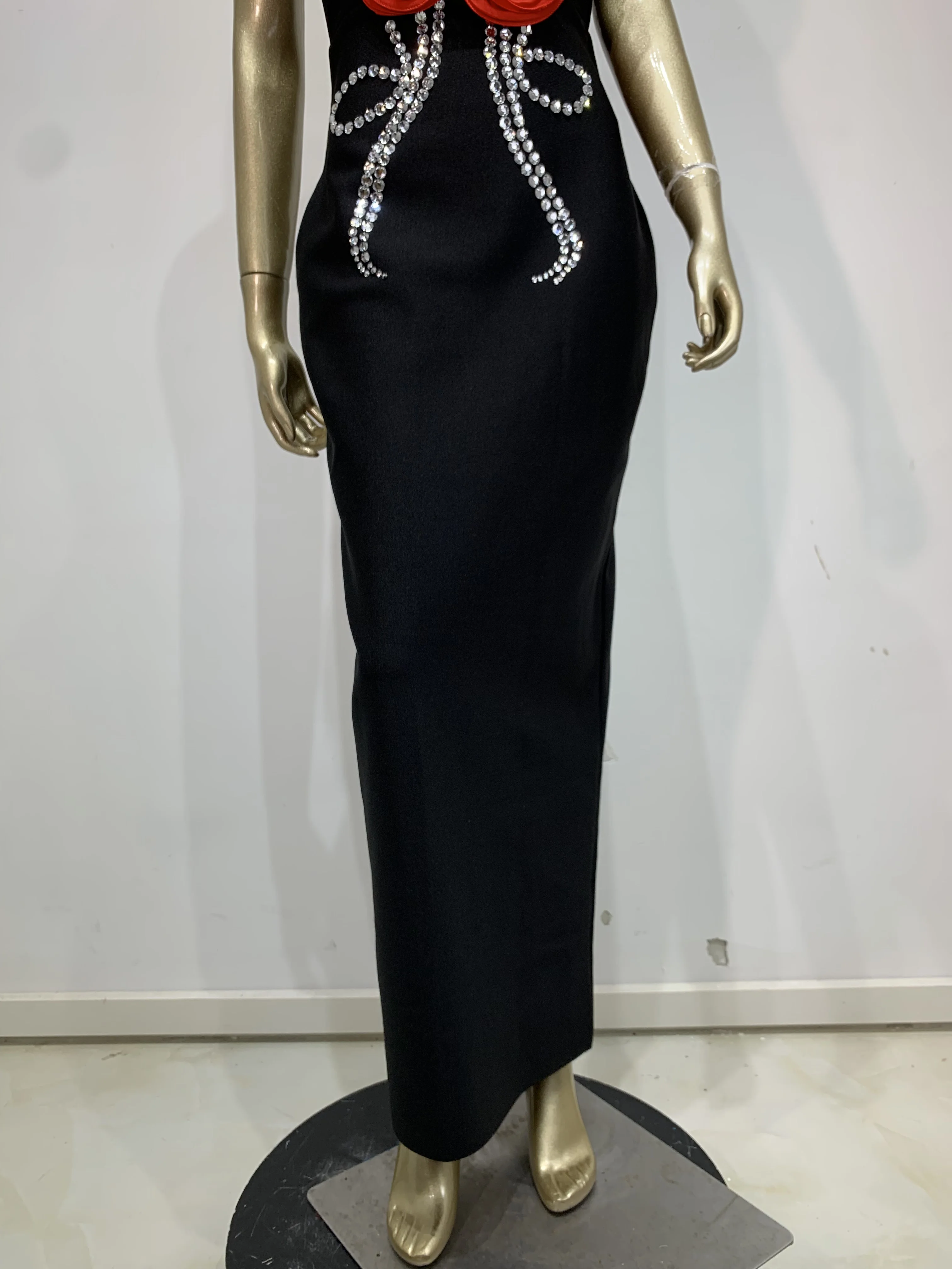 Femmes célébrité Sexy bretelles fleur noir rouge perles Maxi longue moulante robe de pansement 2025 élégant soirée Club robe de soirée