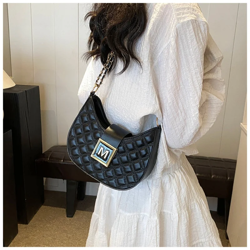 Borsa da donna di lusso leggera di nicchia Design del marchio 2024 Borsa a tracolla All Match di nuova moda