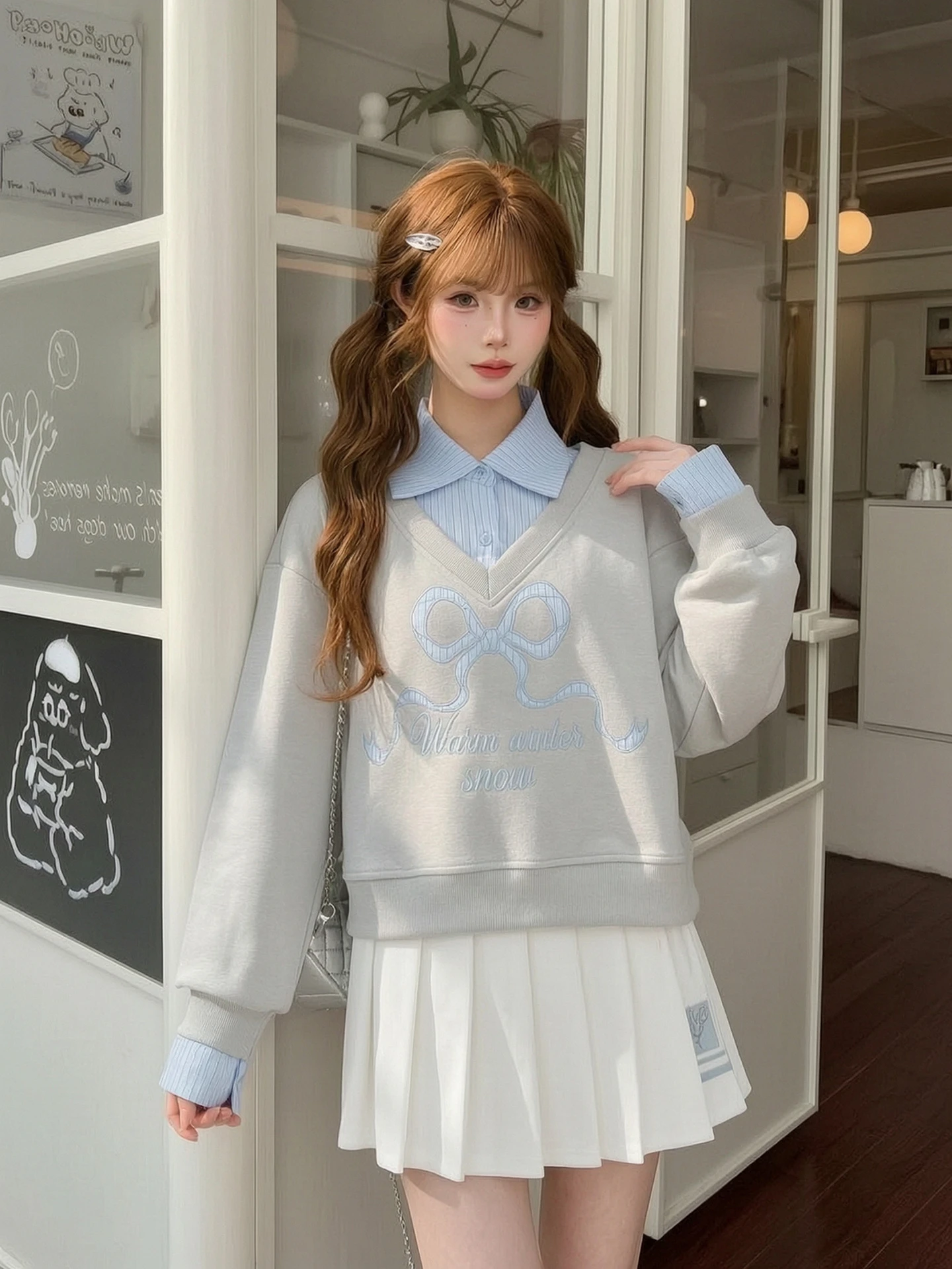 Sweet  Knot Embroidered Loose Long Sleeve Short Hoodie Women's Fashion Casual Breathable Cotton Polyester Blend