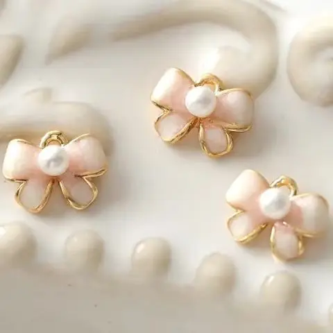 

2PCS DIY Handmade Accessory of Mini and Small Copper-plated Real Gold Imitation Pearl Bow Cherry Blossom Pendant