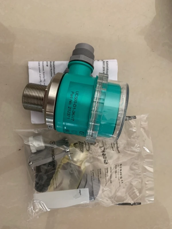 Ultrasonic Liquid-Level Sensor UC500-D1-3K-V7