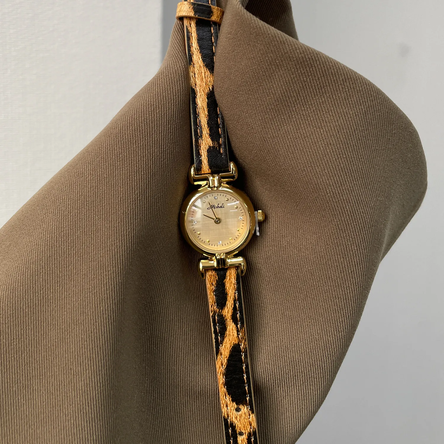 Elegant Women'S Watch Vintage Leopard Print Stylish Women'S Watch New 2026 Model Fashionable Quartz Wristwatch, Unique Timepiece