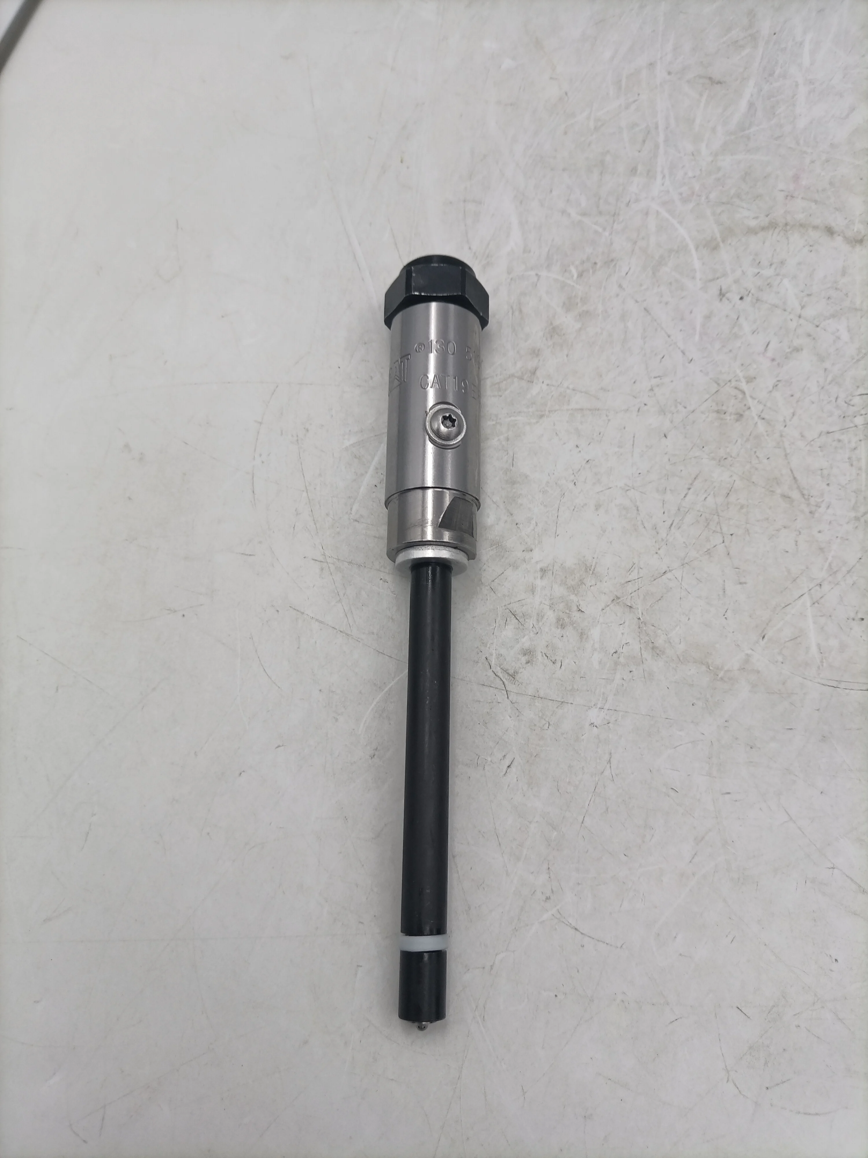 4pcs/lot Pencil injector 1305190, pencil nozzle 130-5190, diesel fuel engine spare part, injection system part, fuel engine part