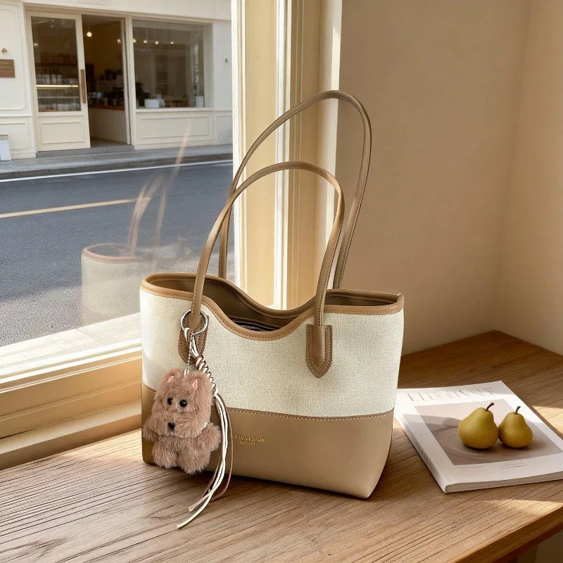 

Изысканная модная повседневная сумка-тоут для женщин, весна 2026: креативная, стильная, новая, из ПУ, однотонная, молодежная сумка через плечо