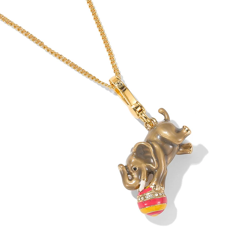 

1Pc Exquisite Adorable Circus Grey Elephant Pom-pom Pendant, Stylish And Versatile Elephant Bag Charm Necklace,Christmas Gift