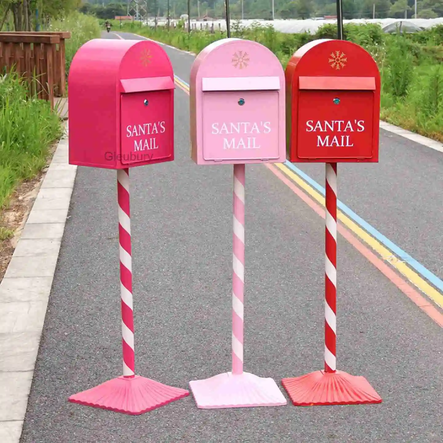 Outdoor vertical creative mailbox, decorative item, suggestion box for kindergartens, mailbox, post box