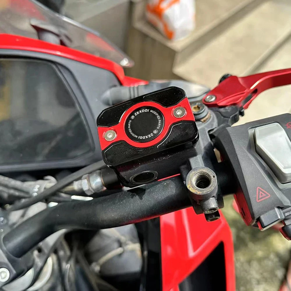Für Ducati MONSTER 821 796 795 696 695 Scrambler 1100 800 797 Motorradzubehör Bremsflüssigkeitsbehälter-Deckel Öleinfülldeckel – Detail 3