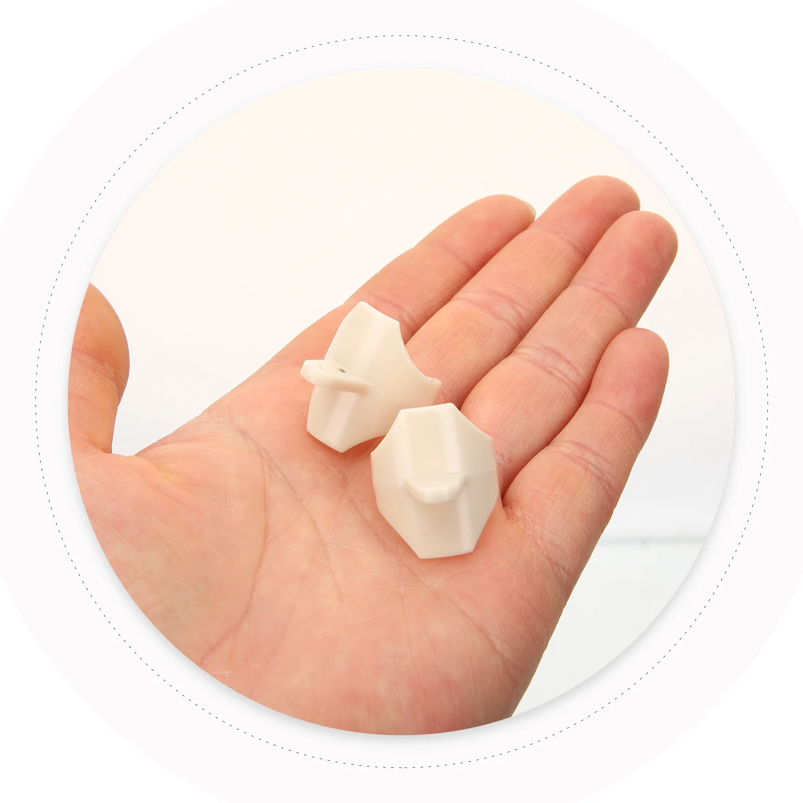 

5Pcs Clarinet Thumb Rest Mat Humanized Design Exquisite Craftsmanship Thumb Protection Musical Accessory Clarinet Rest Cover