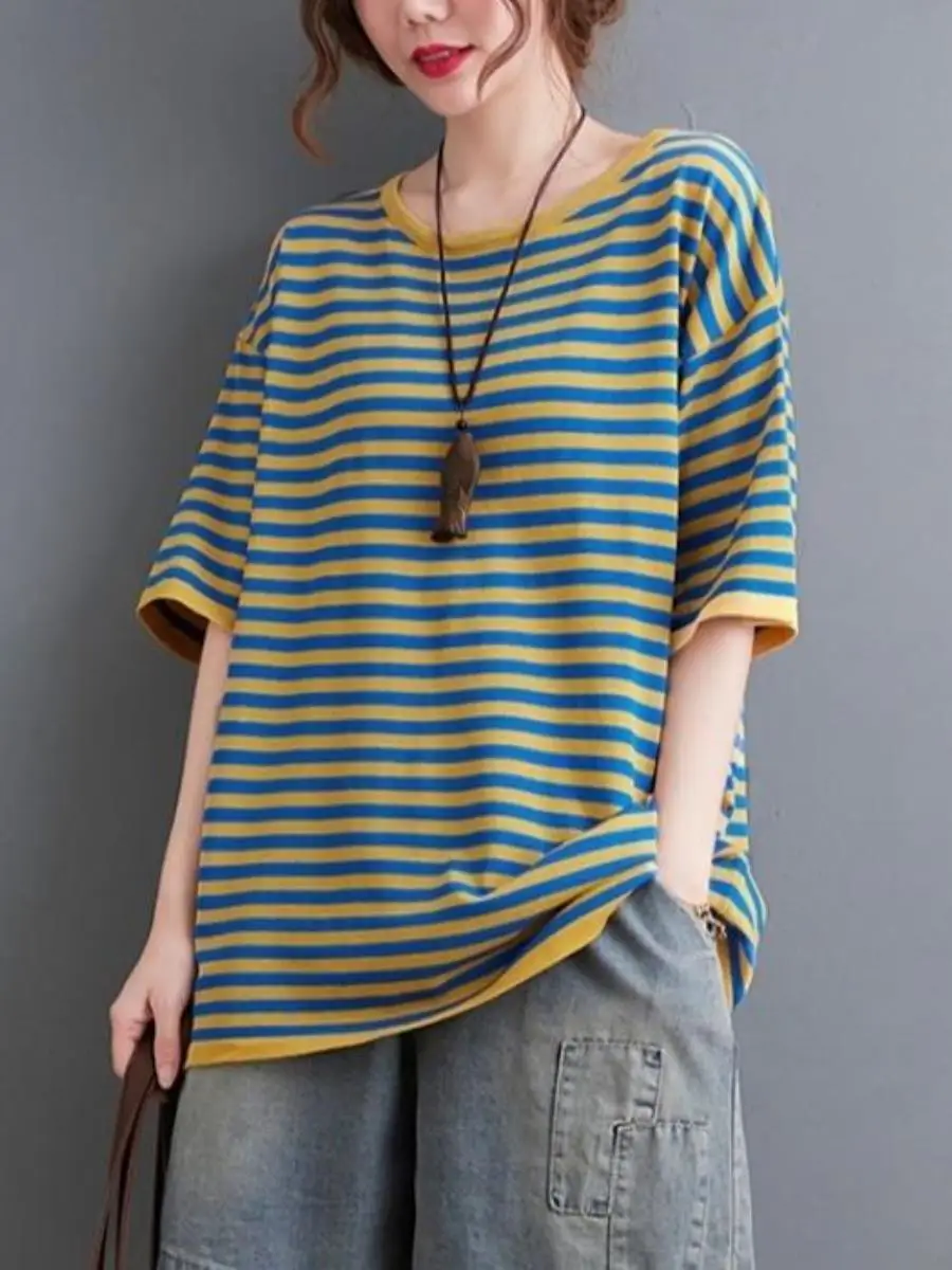 camiseta-feminina-plus-size-listrada-manga-curta-ajuste-solto-top-casual-de-verao-com-bolso-estilo-coreano-tamanho-grande