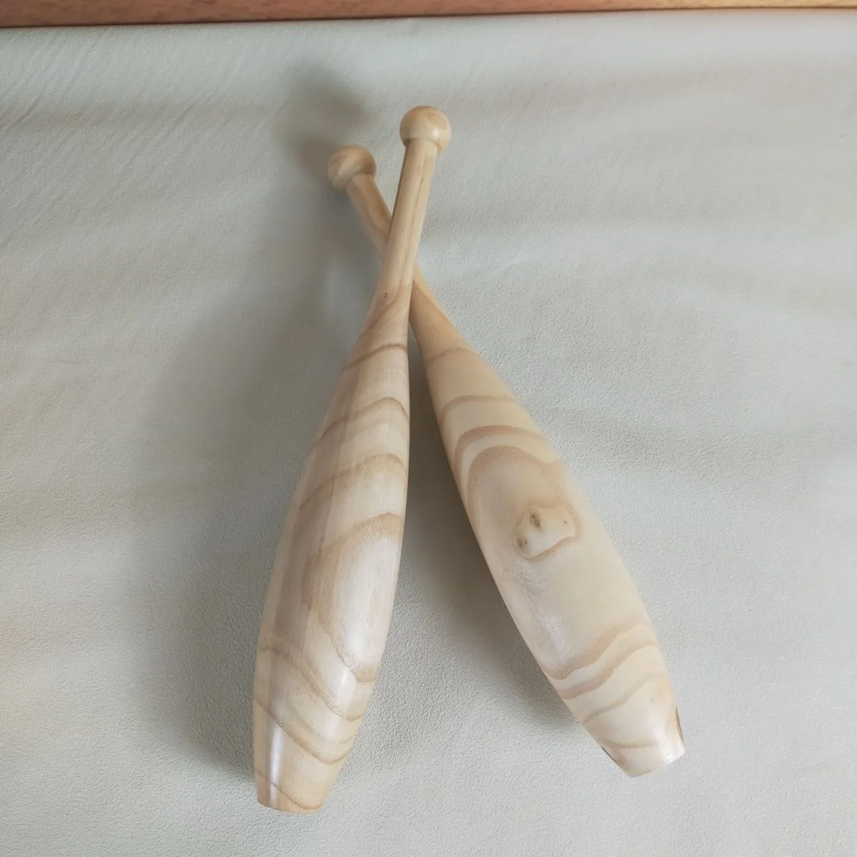 Customized 1.1kg Fitness Clubbell Fitness Hammer Iran Bell Persian Meels Fitness stick Indian Clubs