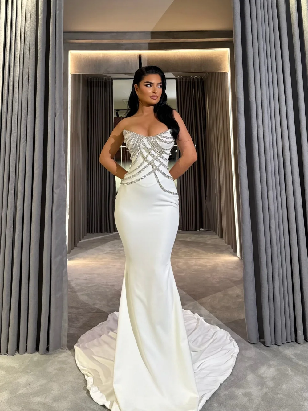 Vestido de noche elegante sin tirantes, vestido de fiesta clásico sin mangas con cuentas de cristal, corte en A romántico, largo hasta el suelo, vestidos de fiesta