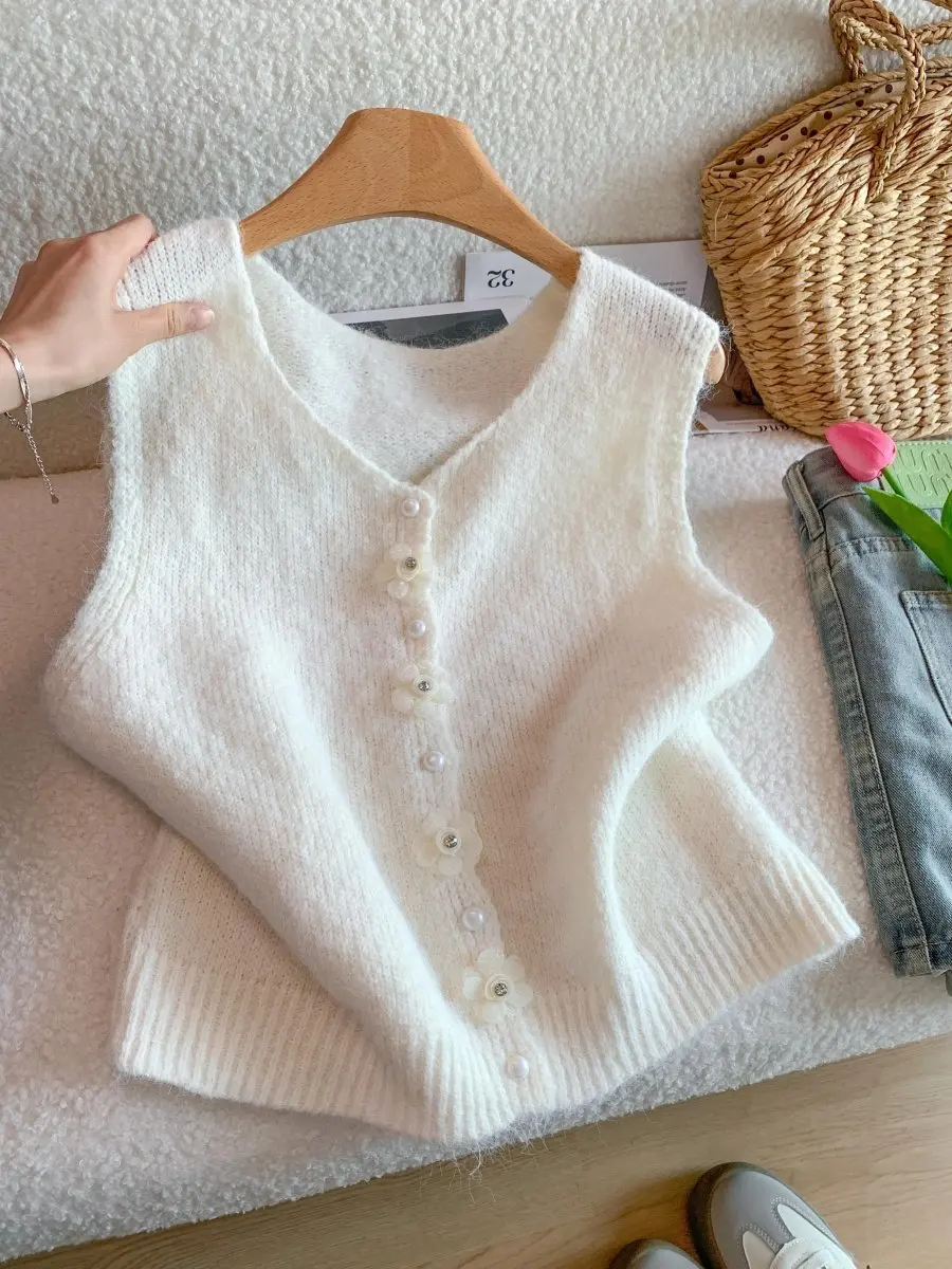 

Женский вязаный жилет Gentle Wind с круглым вырезом и пуговицами, топ на весну-осень, белый, для многослойных образов, модный, трендовый