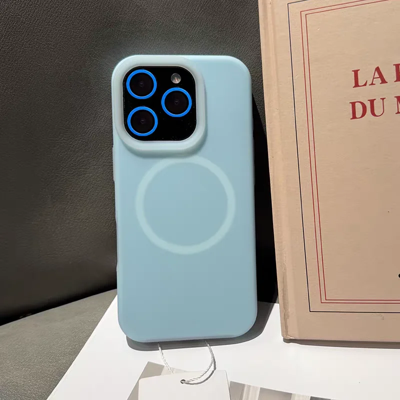 เคสโทรศัพท์แม่เหล็กกันกระแทกแบบนิ่ม ซิลิโคนเจลลี่เรืองแสงแฟชั่น สำหรับ iPhone 17 Air 16 15 14 13 12 11 Pro Max