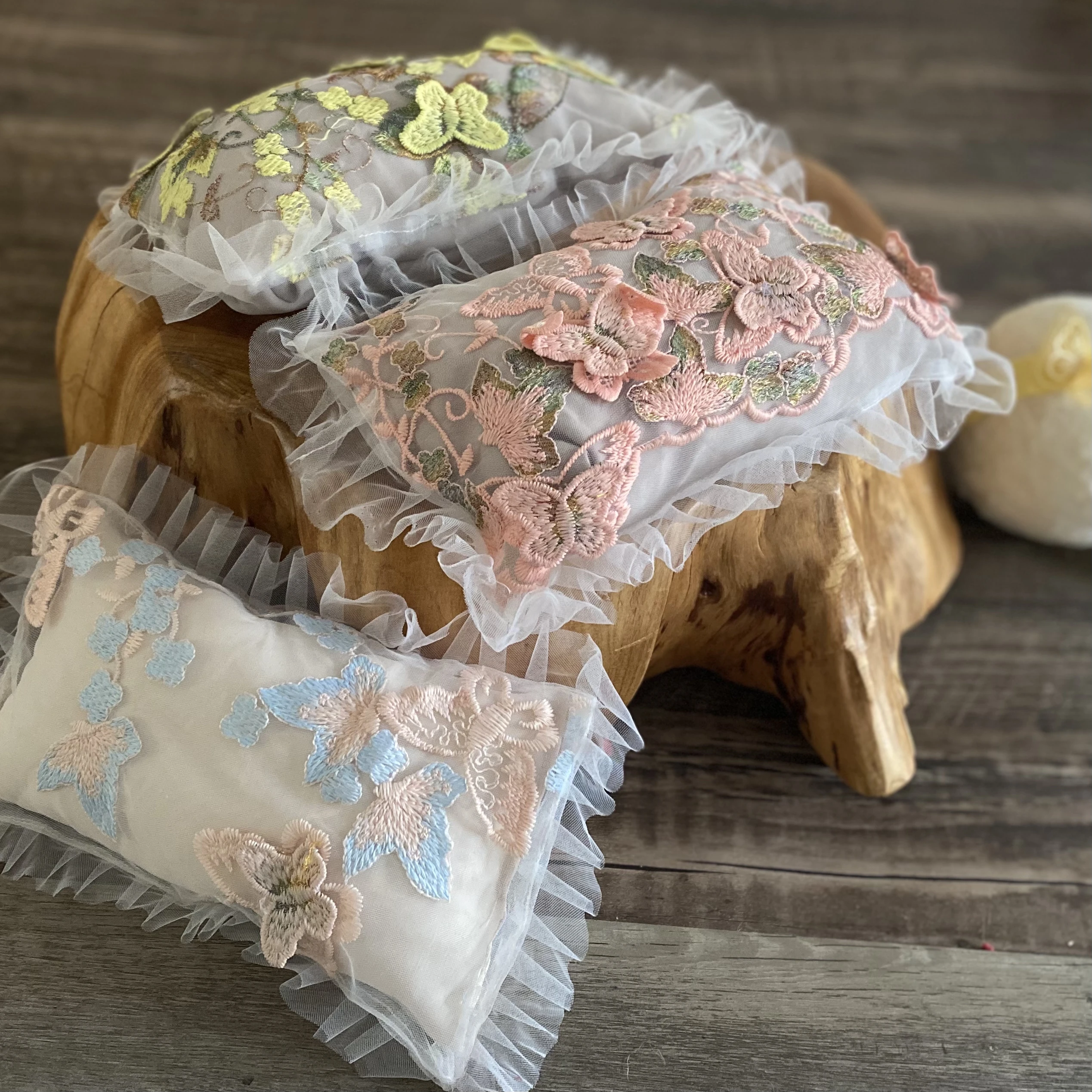 Newborn photography props Pastoral style three-dimensional flower lace pillow baby photo assist modeling soft photography pillow