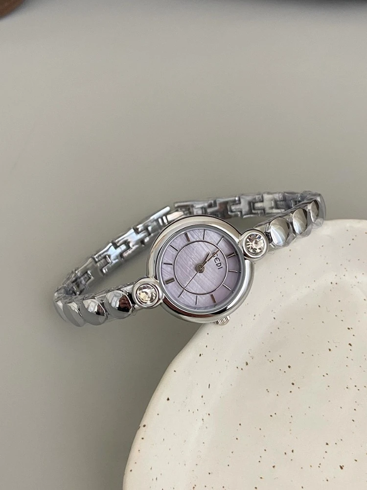 Women's Stainless Steel Waterproof Quartz Watch Compact Bracelet Simple Delicate Clock Gift Women's Watch