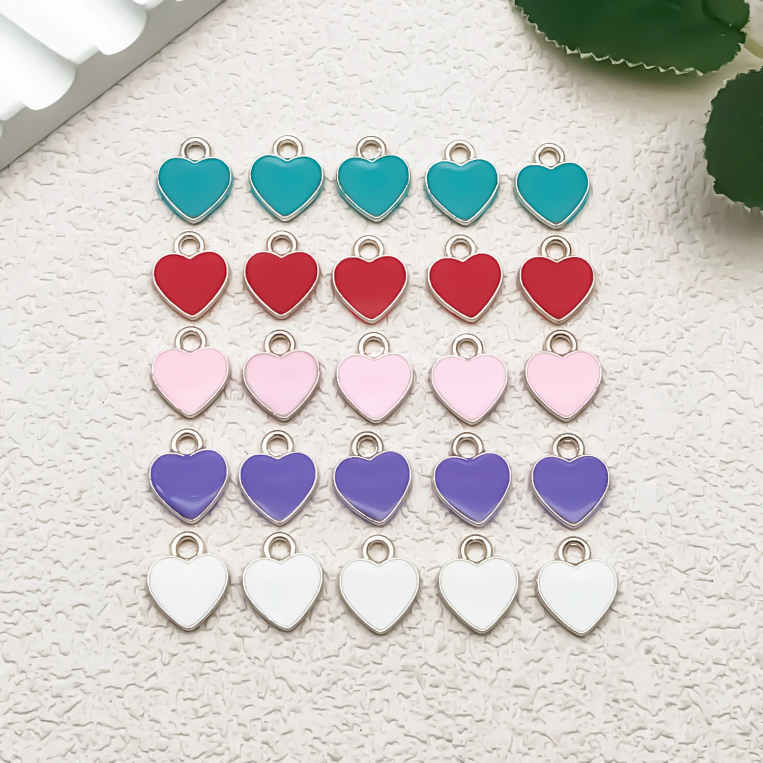 

Randomly mix 25 pieces/set of enamel drip oil heart-shaped pendants for DIY necklaces, bracelets, earrings, handmade jewelry acc