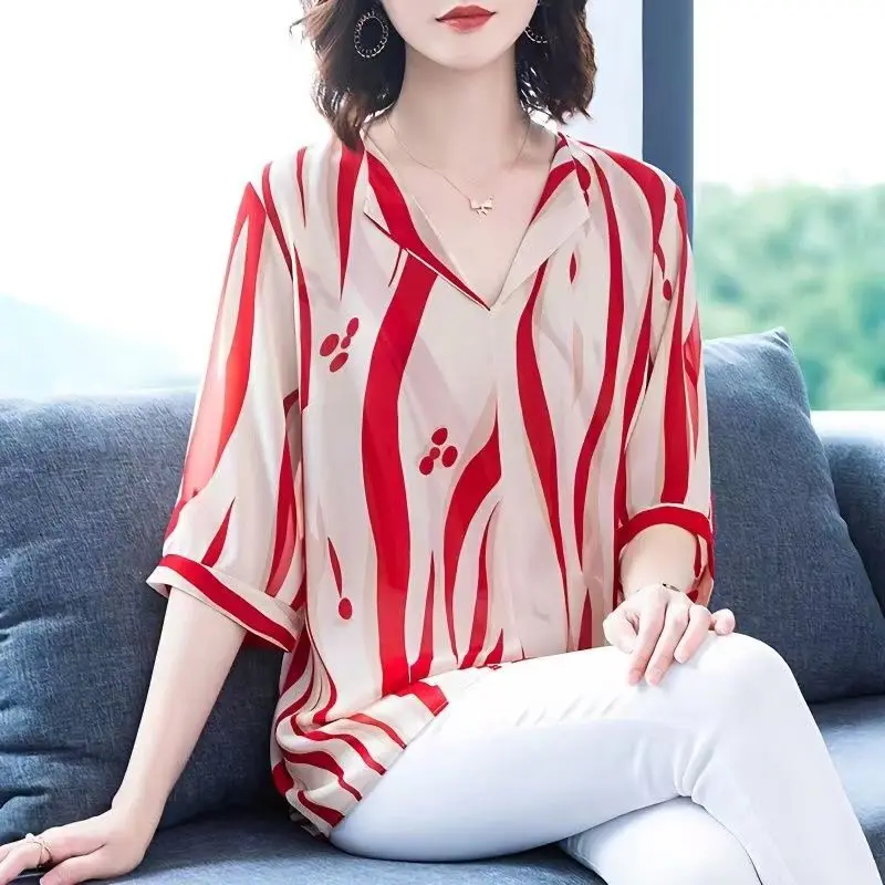 2024 Elegant Elegant Printed Quarter Sleeve Shirt V-neck Women\'s Top Summer Fashion Versatile Long Loose Thin Chiffon Shirt