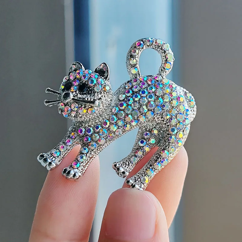 

Shiny Rhinestone Lovely Cat Brooches For Women Unisex Clothing Accessories Trendy Alloy Kitten Animal Brooch Pins Jewelry Gifts