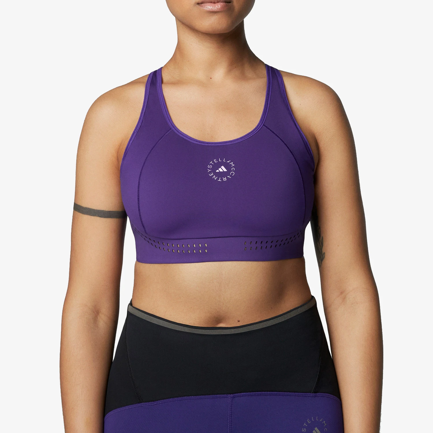 

Оригинальное женское спортивное нижнее белье Adidas New Season smc для тренировок средней интенсивности FU0741