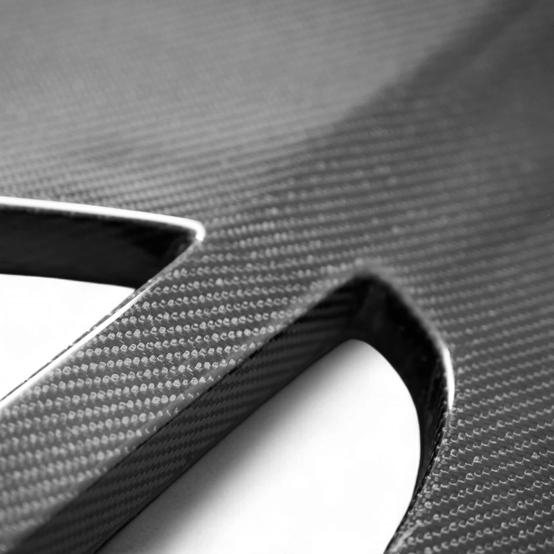 GTR Style Carbon Fiber Front Engine Bonnet Hood for  E39 1995-2003 Auto Parts New Condition