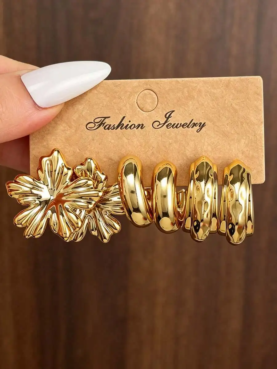 3/9 Paar Set Anmutige C-förmige Ohrringe aus Metall mit Blumenmuster – Schickes Accessoire für den Alltag, Verabredungen und Partys. – Detail 4