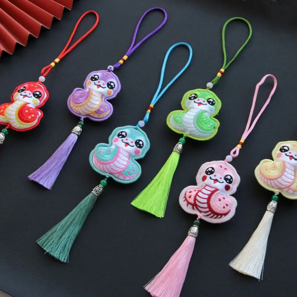 

Chinese Style Snake Wind Chimes Traditional Embroidery Hanging Sachet Pendant Handmade with Tassels Snake Car Pendant